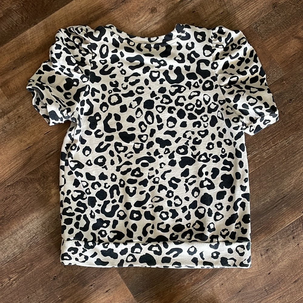 Women’s Leopard Top - Picture 2 of 3